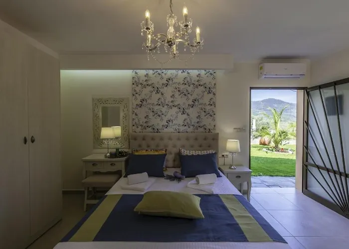 Annas * סקאלה פוטאמיאס